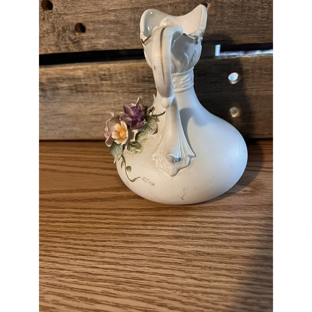 Small Vintage Lefton China‎ Pitcher Vase Matte Finish Raised Flowers gold trim